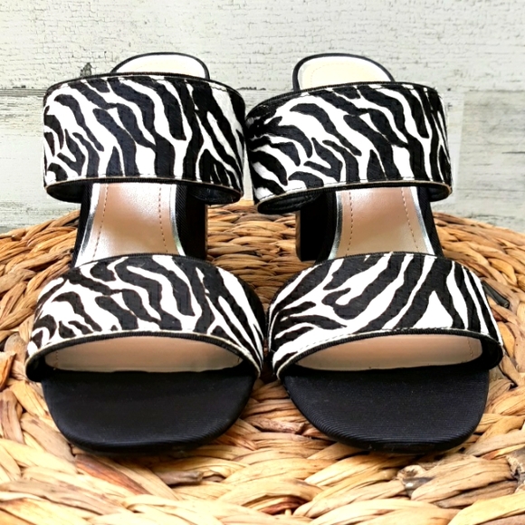 NWOT WHITE HOUSE BLACK MARKET CECILIA LEATHER SANDALS/SLIDES - Picture 3 of 11